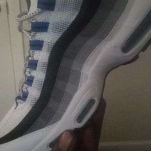 Meet your Posher, Bernard